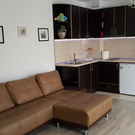 Kraybrezhna Apartment เปาโมเรีย ภายนอก รูปภาพ
