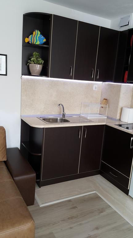 Kraybrezhna Apartment เปาโมเรีย ภายนอก รูปภาพ